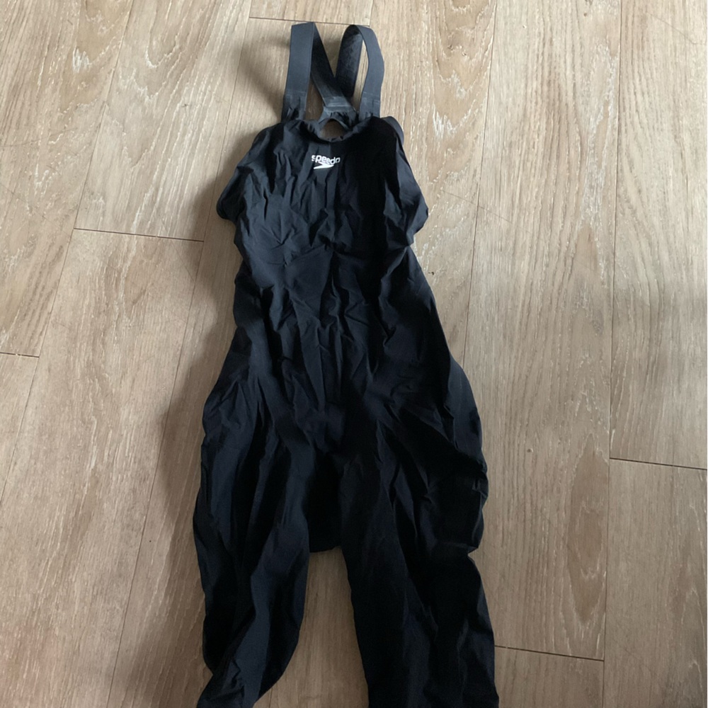 women’s speedo valor 2.0 open back knee skin